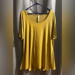 LuLaRoe Gold Shirt